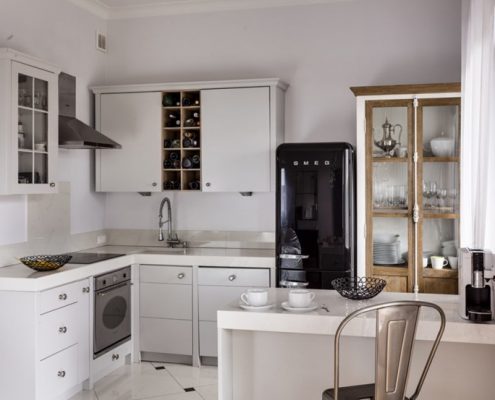 Aranżacja małej kuchni w klasycznym styl - Loft Factory
