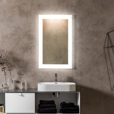 Dekoracyjne lustro łazienkowe z podświetlaną ramą Luminee